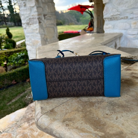 Michael Kors Mercer small Satchel&wallet signature - Picture 7 of 13